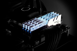 1744998363255-gskilltridentzroyalf43600c18d16gtrsmemoria16gb2x8gbddr43600mhz