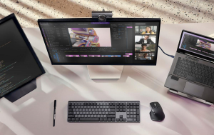 17449994326241-logitech960001559webcam3840x2160pixelusb32gen131gen1grafite