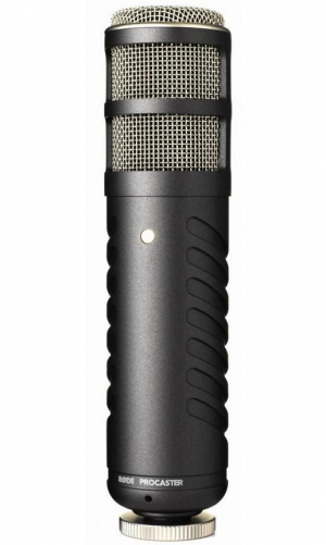 17450047737946-rodeprocasterneromicrofonodastudio