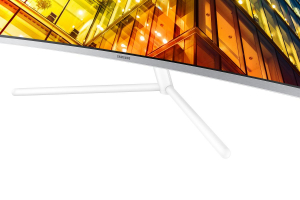 1745005336142-samsungur59cmonitorpc813cm323840x2160pixel4kultrahdledbianco