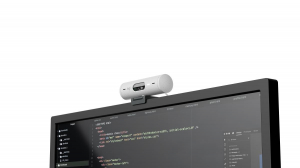 17450505258464-logitechbrio500