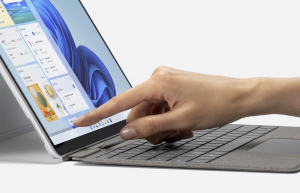 17451324202155-microsoftsurfaceprosignaturekeyboardwithslimpen2azertybelgamicrosoftcoverportplatino