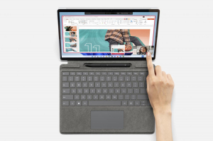 17451324235501-microsoftsurfaceprosignaturekeyboardwithslimpen2azertybelgamicrosoftcoverportplatino