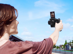 1745156226965-sonyvlogcamerazv1fdifotocameradigitaleschermoorientabilevideoin4kslowmotionfunzionalitapervlognera