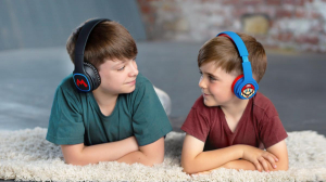 1745191053187-otltechnologiessm0698cuffiaeauricolarewirelessapadiglionemusicaechiamatebluetoothneroblurosso