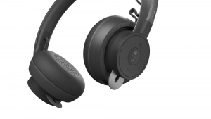 17452173088211-logitechzonewirelessuc