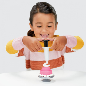 17452177557799-playdohildolceforno