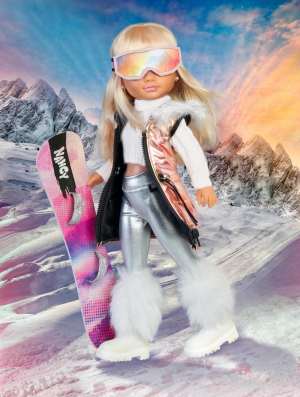 17452588135064-famosanancysnowfashion