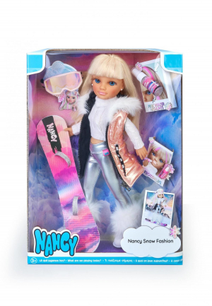 17452588169751-famosanancysnowfashion