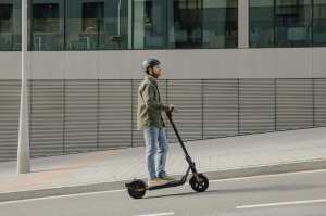 17453102508257-ninebotbysegwaykickscooterf2plusenero25kmh