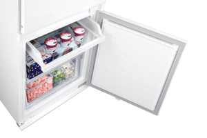 1745381540021-samsungbrb30600ewwfrigoriferof1rstpluscombinatodaincassoconcongelatoretotalnofrost194m298lclassee
