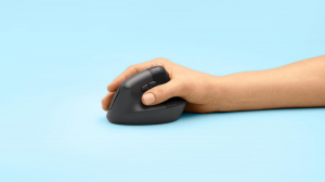 17457780924878-logitechlift