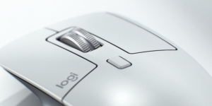 17457781406278-logitech910006572mouseufficiomanodestrabluetoothlaser8000dpi