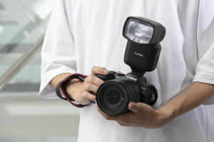 17460072533104-canonspeedliteel5flashslavenero