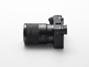 17464910029618-sonyalpha6400conobiettivo18135mmmirrorlessapscconrealtimeeyeaf