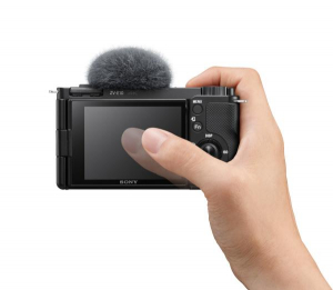 17464919863048-sonyzve10corpomilc242mpcmos6000x4000pixelnero