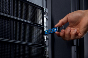 17469591674941-kingstontechnologyironkeykeypad200cusbcda128gbfips1403livello3infasediapprovazioneaes256