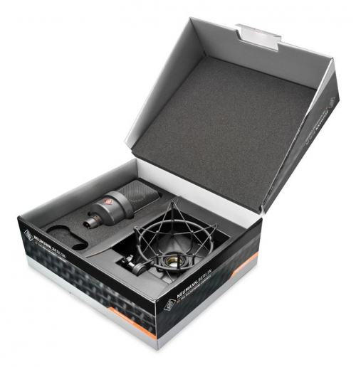 17435567888941-neumann008544microfononeromicrofonoperpalcospettacolo