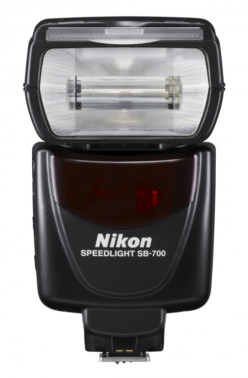 17442379976314-nikonsb700nero