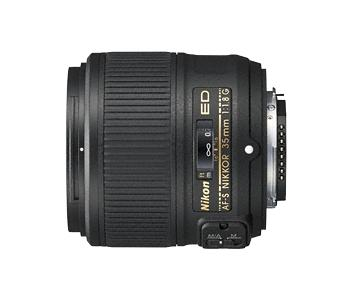 17444755987346-nikonjaa137daobiettivoperfotocameranero
