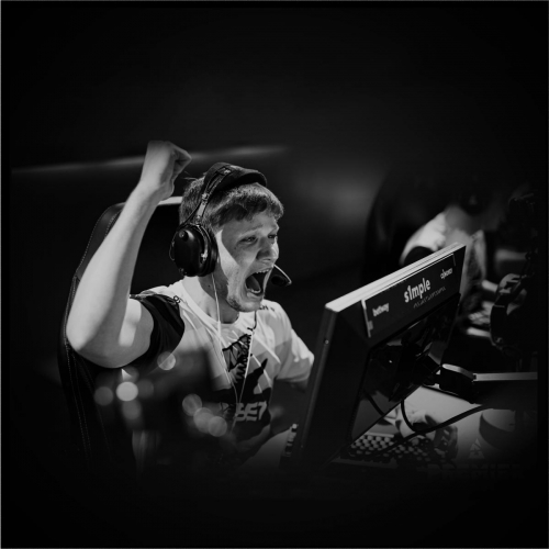 17449893811747-logitechg910006785mousegamingmanodestrarfwirelessottico25600dpi