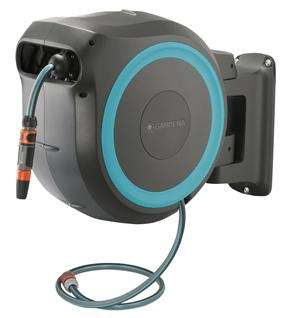 17458714759843-gardena1863020avvolgitubodagiardinorocchettomontatoamuroautomaticoneroblu